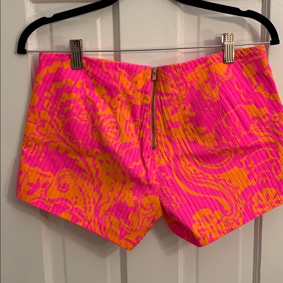 Lilly Pulitzer Shorts - Picture 3 of 4